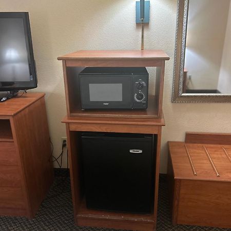 Holiday Inn Express Las Vegas-Nellis By Ihg Bagian luar foto