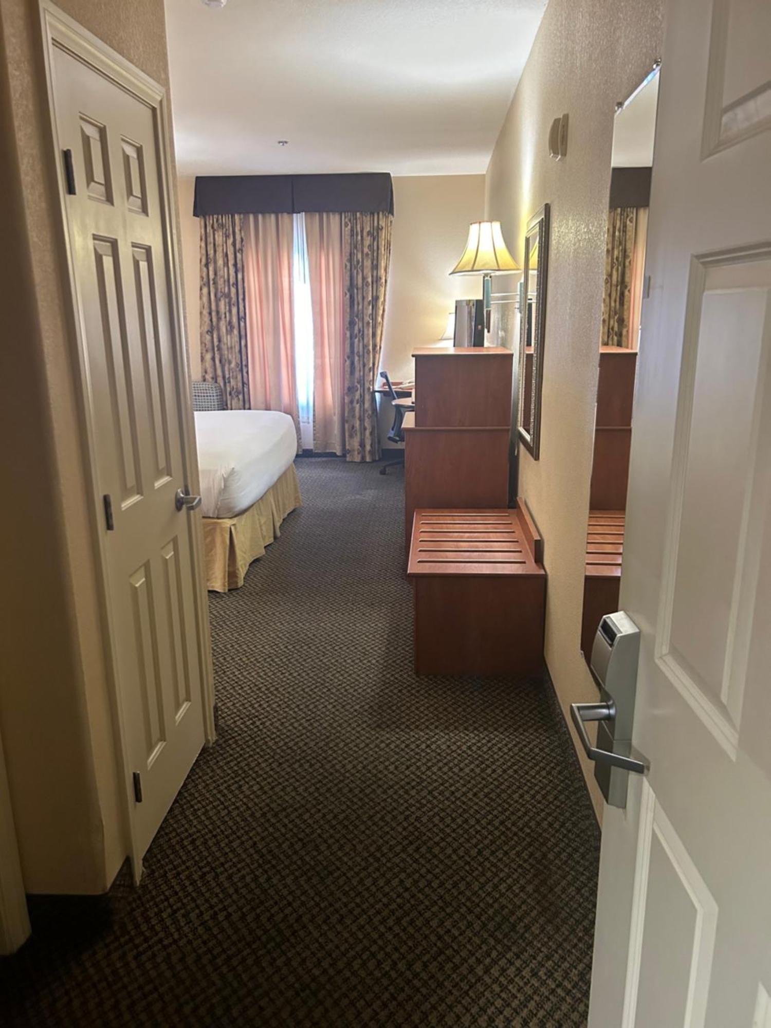 Holiday Inn Express Las Vegas-Nellis By Ihg Bagian luar foto