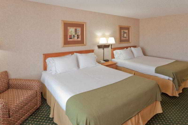 Holiday Inn Express Las Vegas-Nellis By Ihg Bagian luar foto